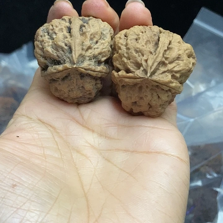 把件文玩核桃云南铁核桃基地84