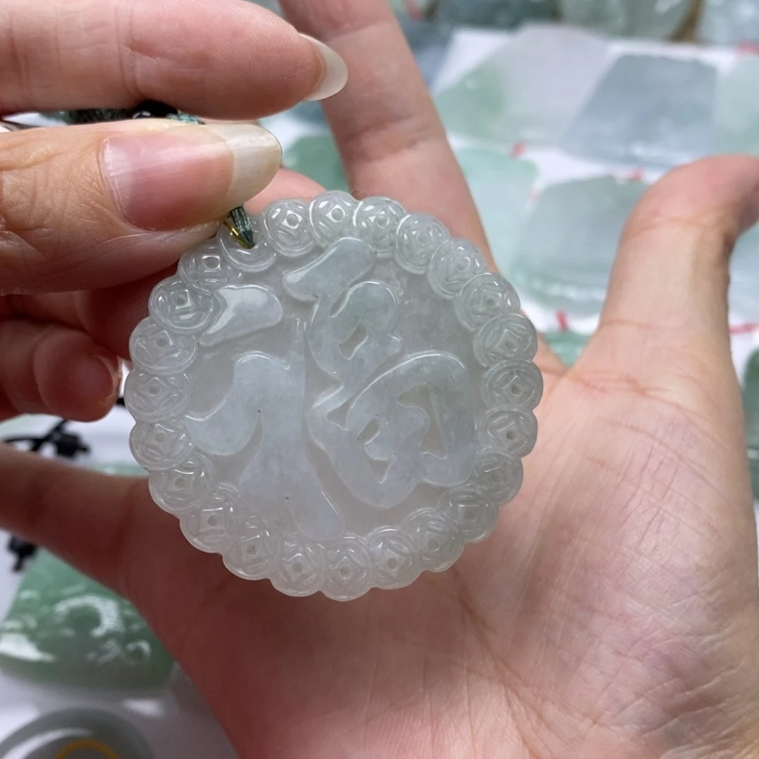 颈饰未镶嵌翡翠吊坠
