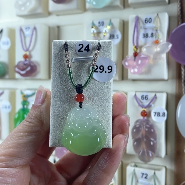 玛瑙/玉髓颈饰未镶嵌半****伤