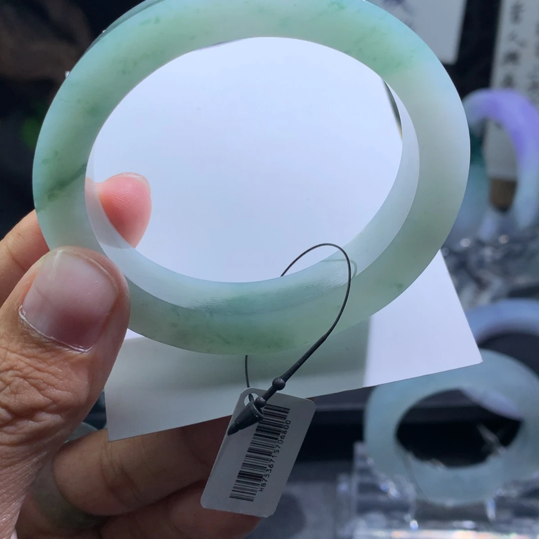 定制翡翠翡翠手镯未镶嵌