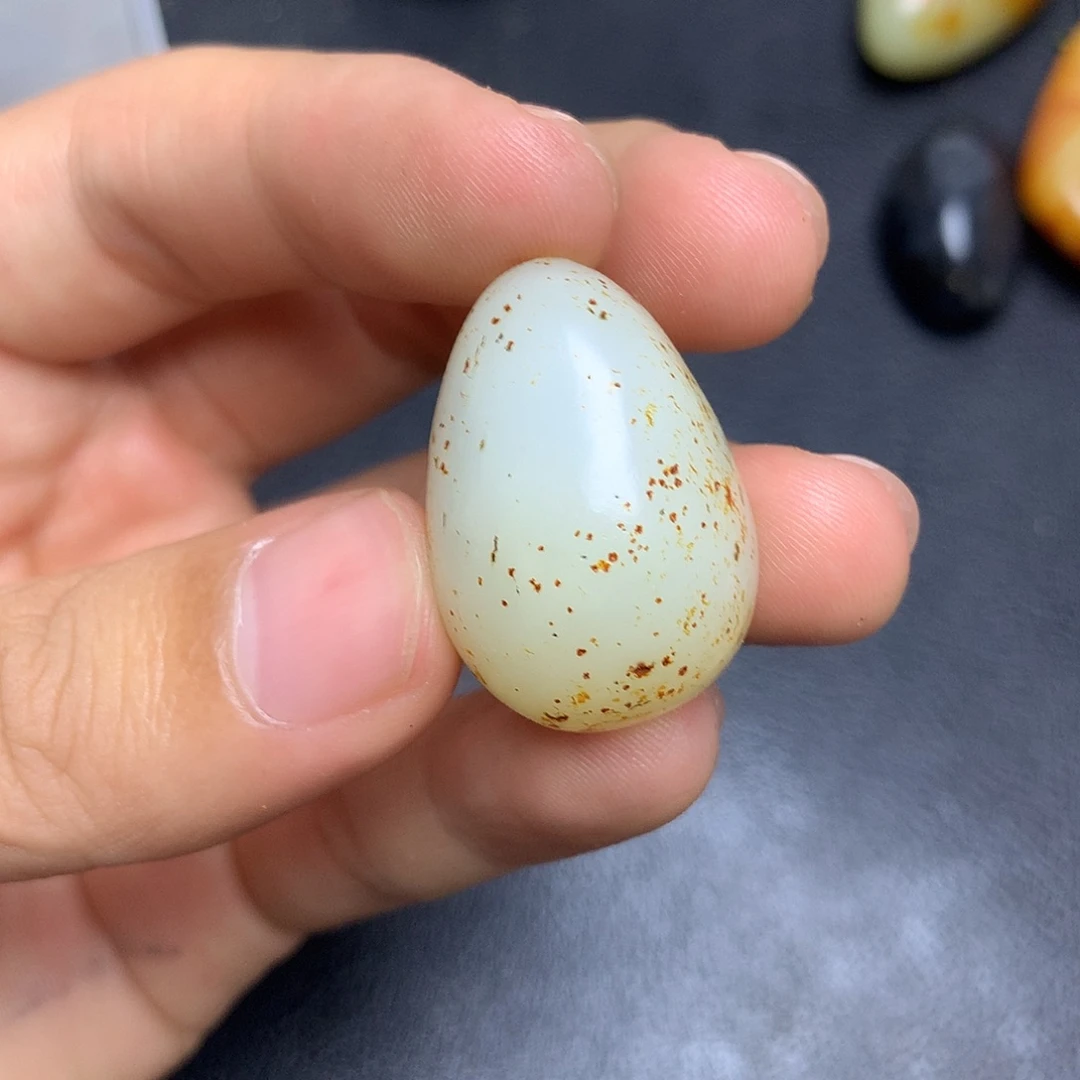 未镶嵌和田玉（糖玉）挂件