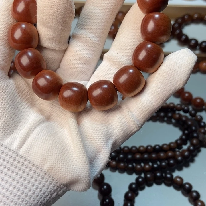 小***～檀香木老山檀香红肉1.5*1.6，焦糖奶甜香