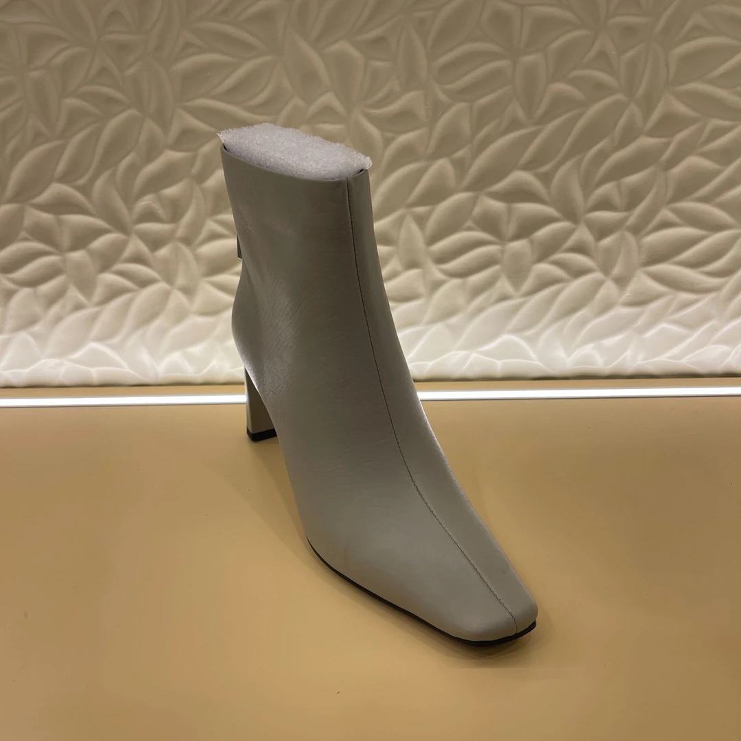 【微时尚】新款夏秋牛皮尖头气质复古褶皱设计款女士单鞋D038