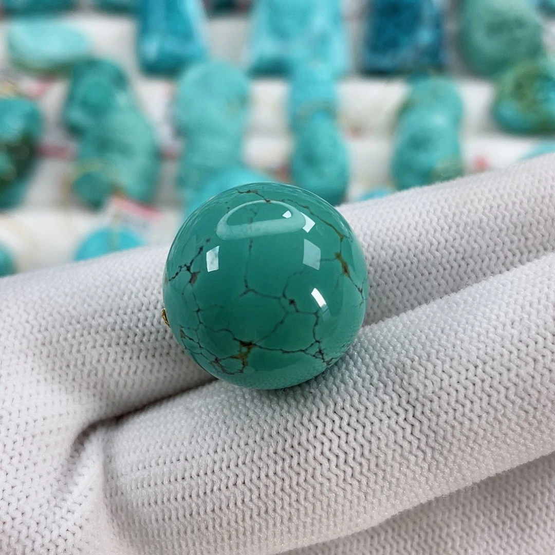 绿松石颈饰未镶嵌