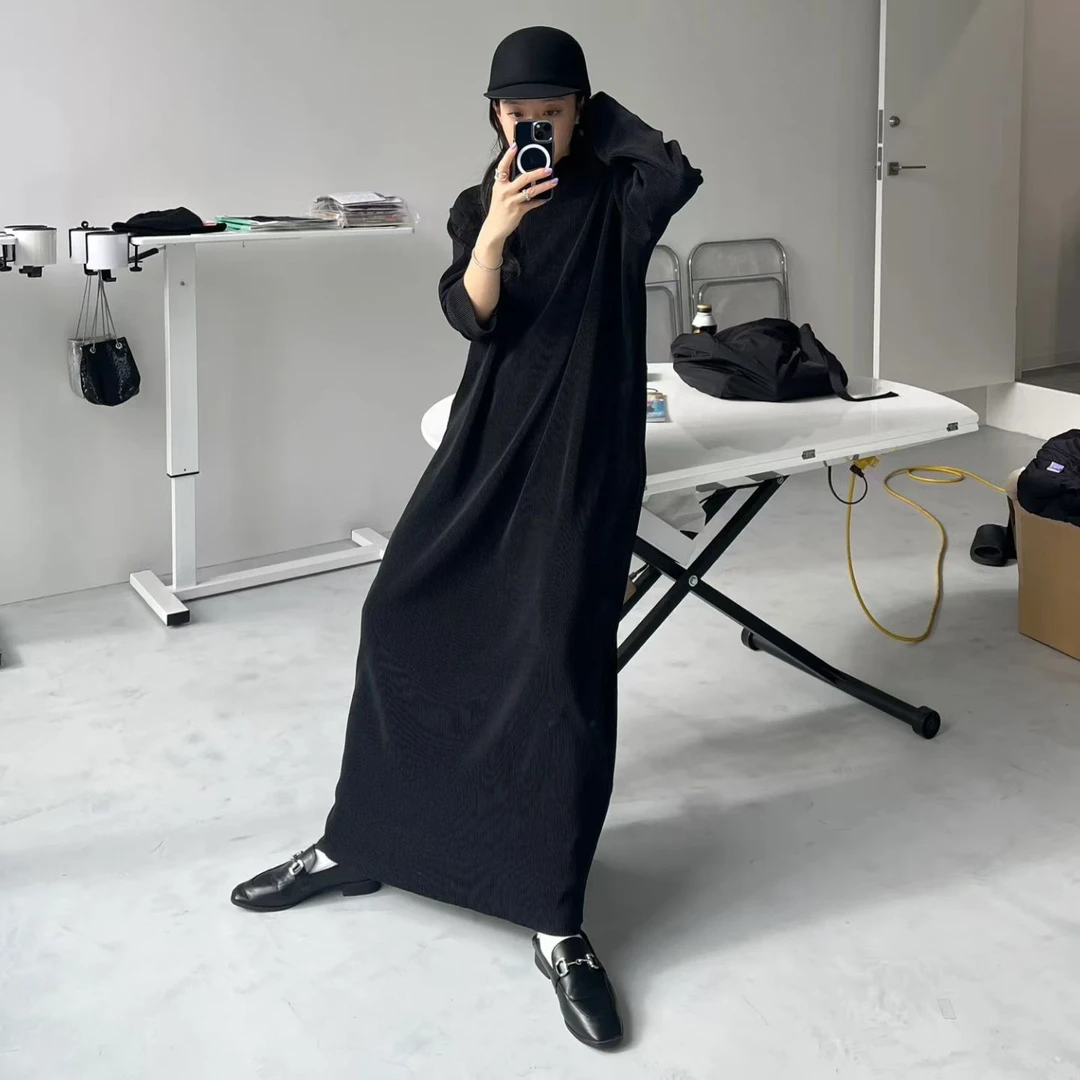 25秋冬新品半高领宽松长袖过膝中长款细坑条连衣裙百搭针织连衣裙