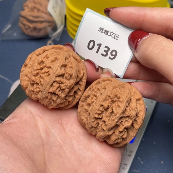 文玩核桃把件粗筋43