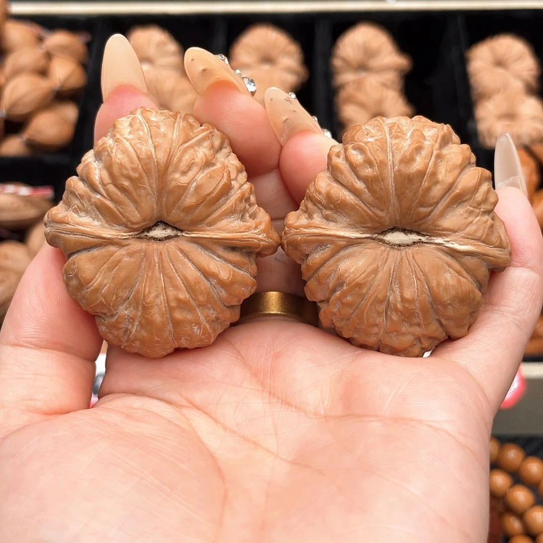 把件文玩核桃43一字底大肉纹近正肩天配克重全品4346