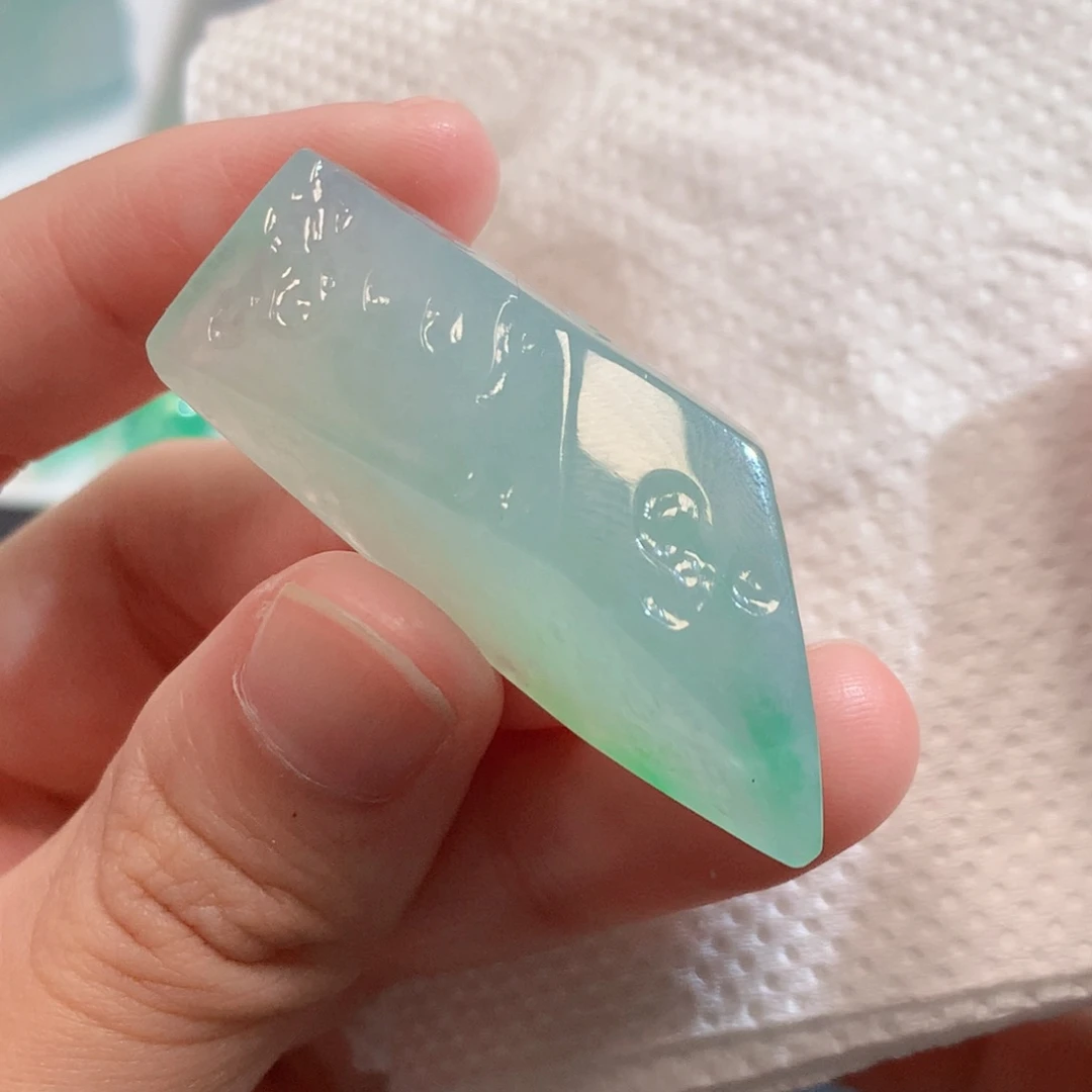 翡翠未镶嵌吊坠(不含链)36