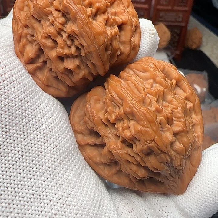 桃核把件虎头王44尺
