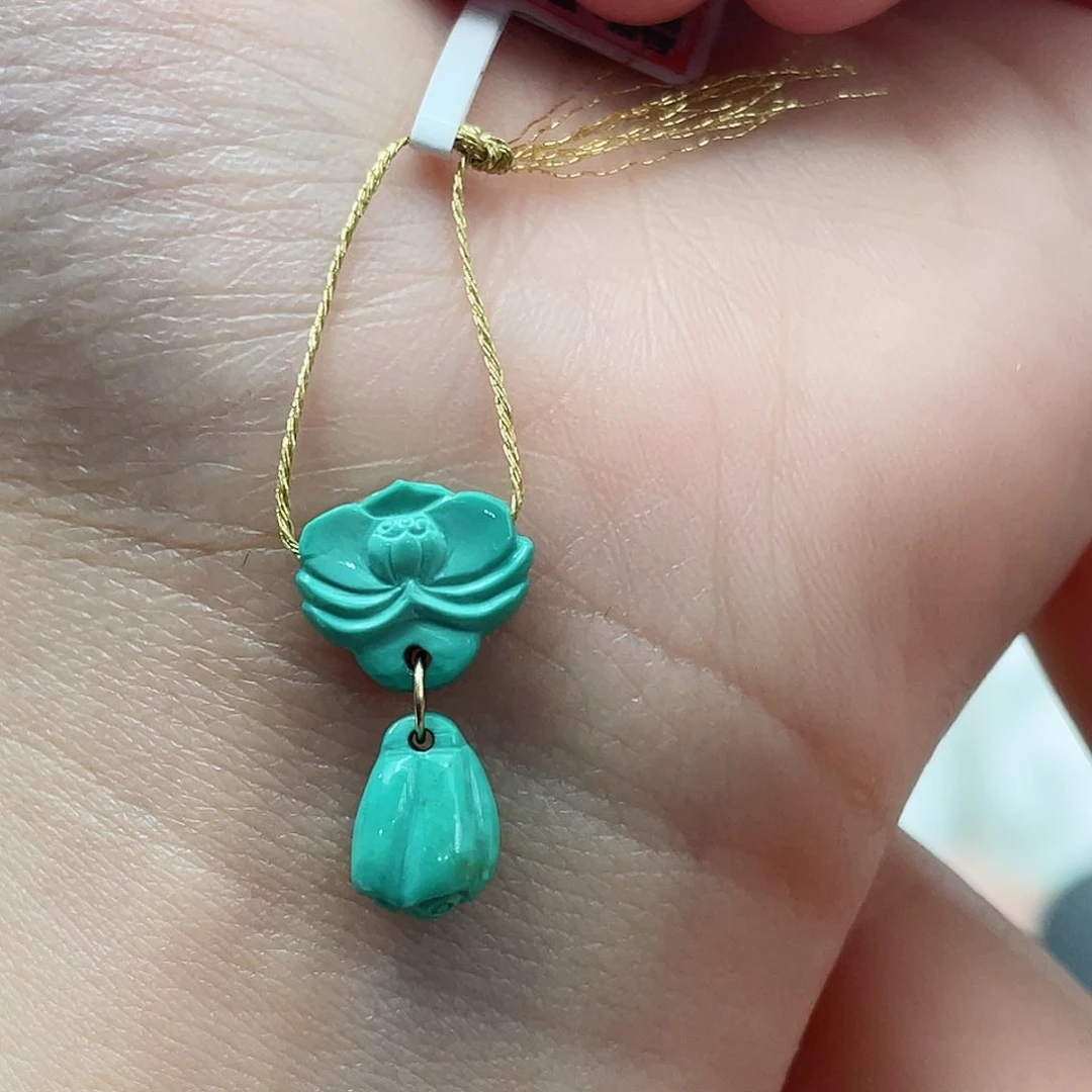 绿松石颈饰未镶嵌