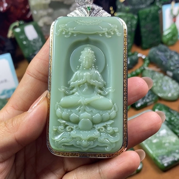 和田玉未镶嵌颈饰