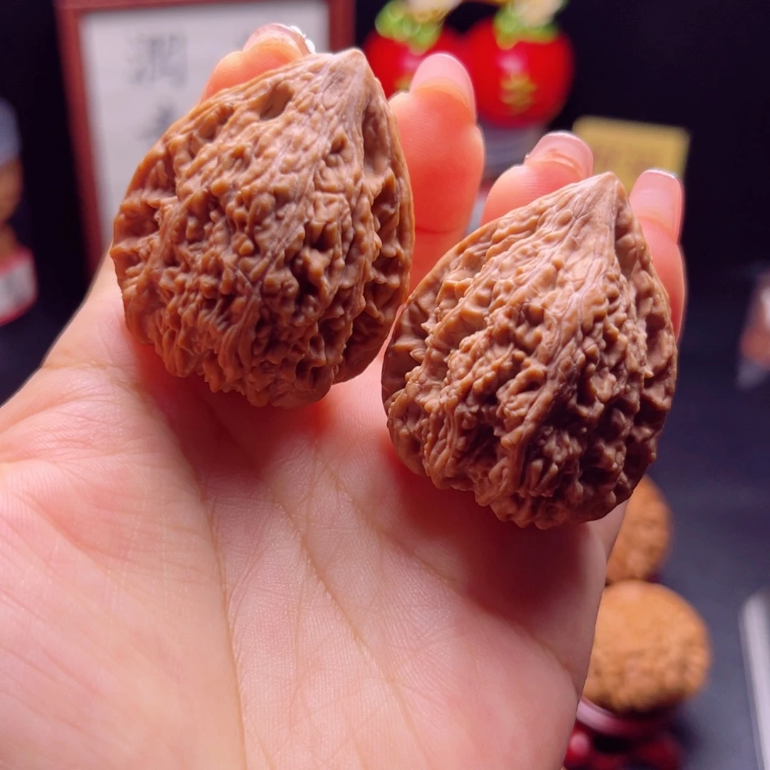 文玩核桃吊坠头货塔尖