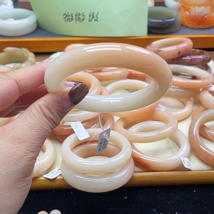 未镶嵌石英岩玉珠宝奇石❤**?