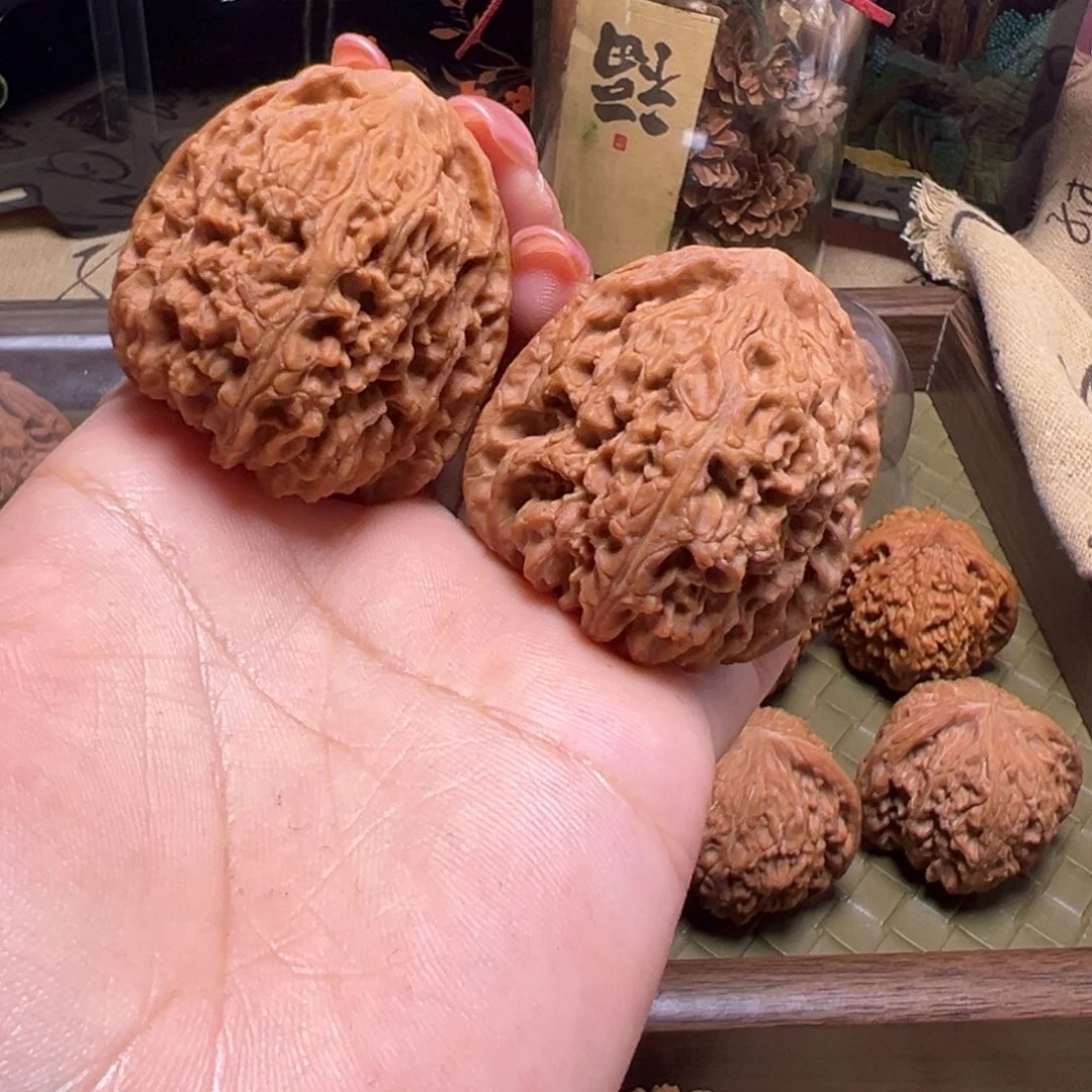 文玩核桃把件南疆40全品