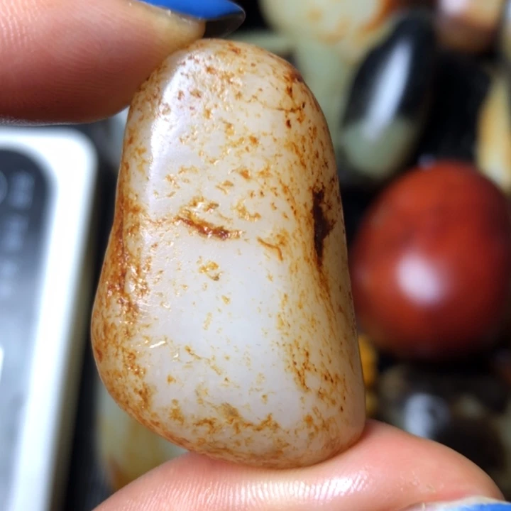 和田玉未镶嵌珠宝奇石