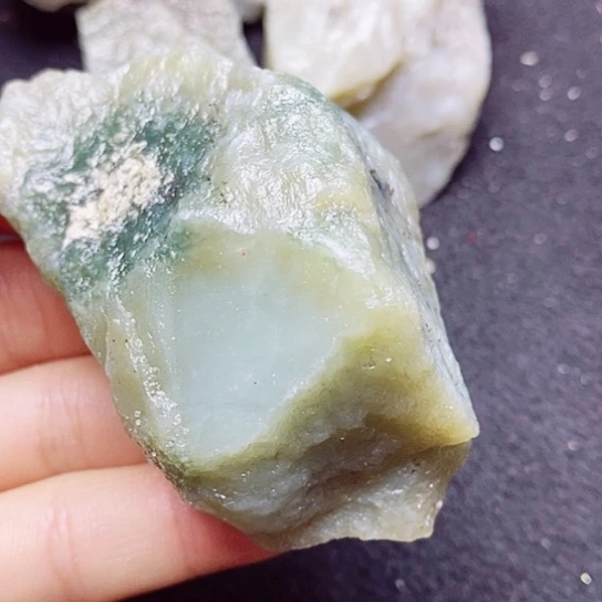 和田玉（糖玉）未镶嵌珠宝半成品