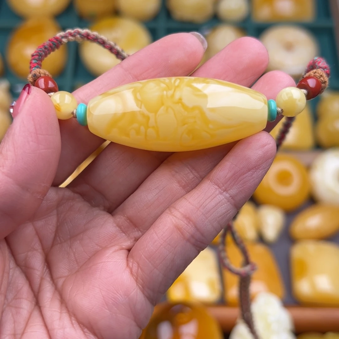 琥珀颈饰未镶嵌么***你纯天然琥珀蜜蜡无优化