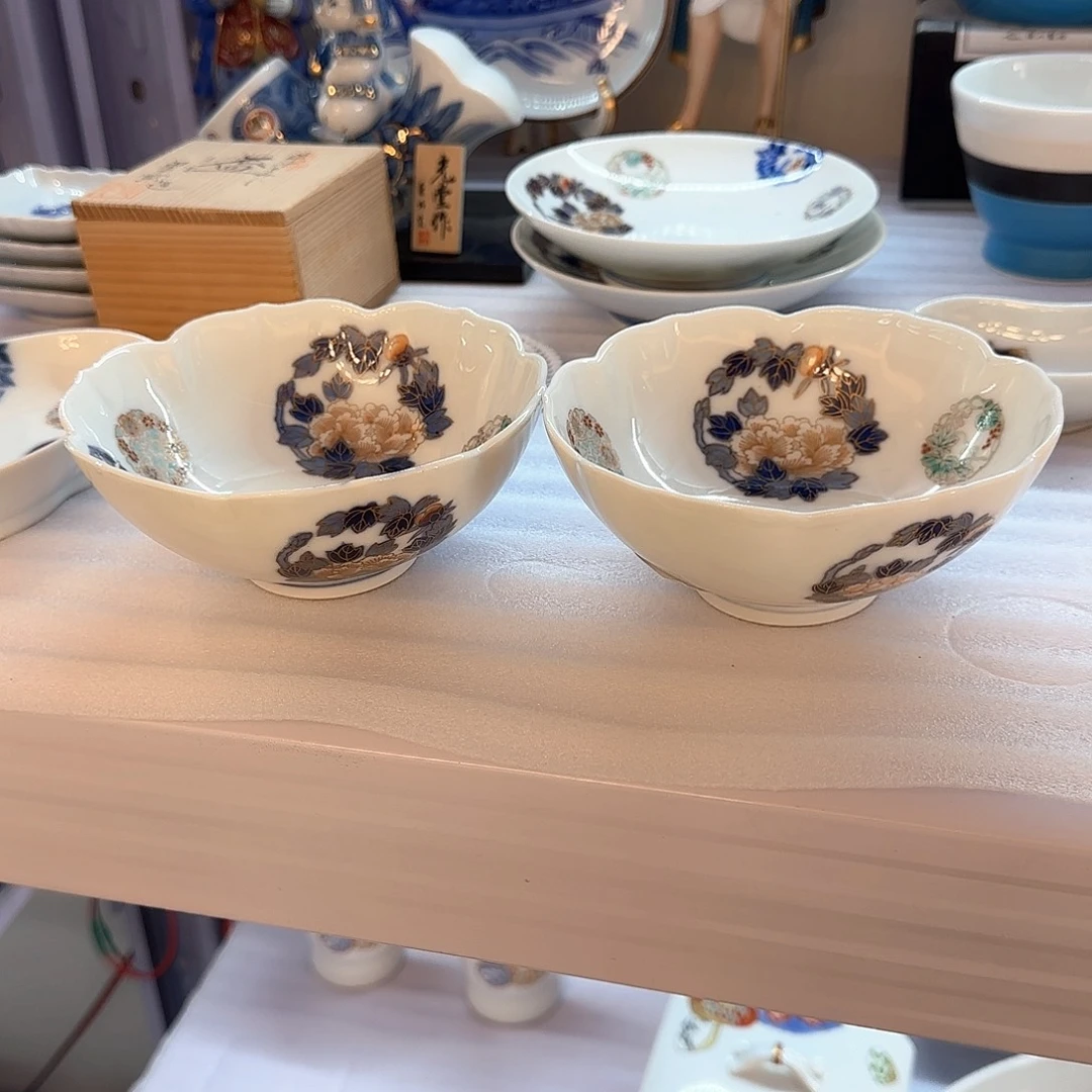 晓***旭摆件我不敢看电视我要把