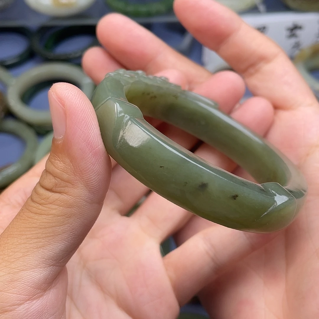 未镶嵌手镯和田玉（青白玉）60mm猫猫镯，有棉筋线