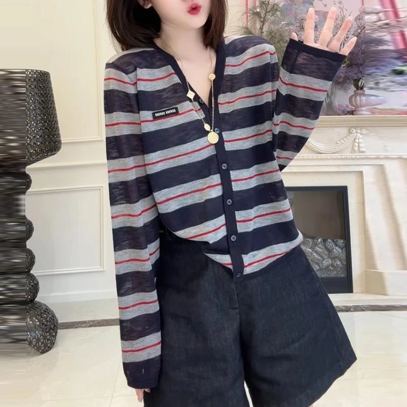 撞色条纹V领长袖针织开衫女2025年早秋新款薄款防晒外搭显瘦上衣