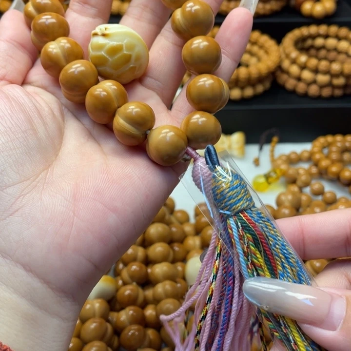 丹***呀吊坠猴头核桃全品柯基屁桃加富甲