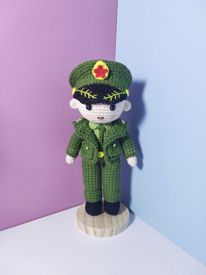 兵哥哥毛线钩织玩偶成品摆件挂件