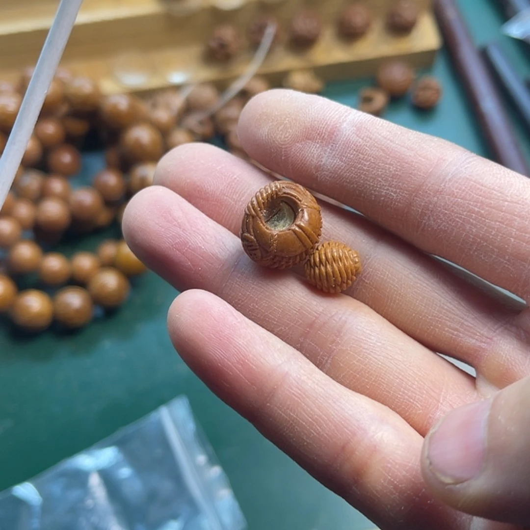 莓***ᐝ桃核雕刻编织蓝