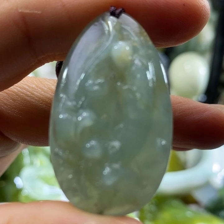 岫玉未镶嵌岫玉吊坠