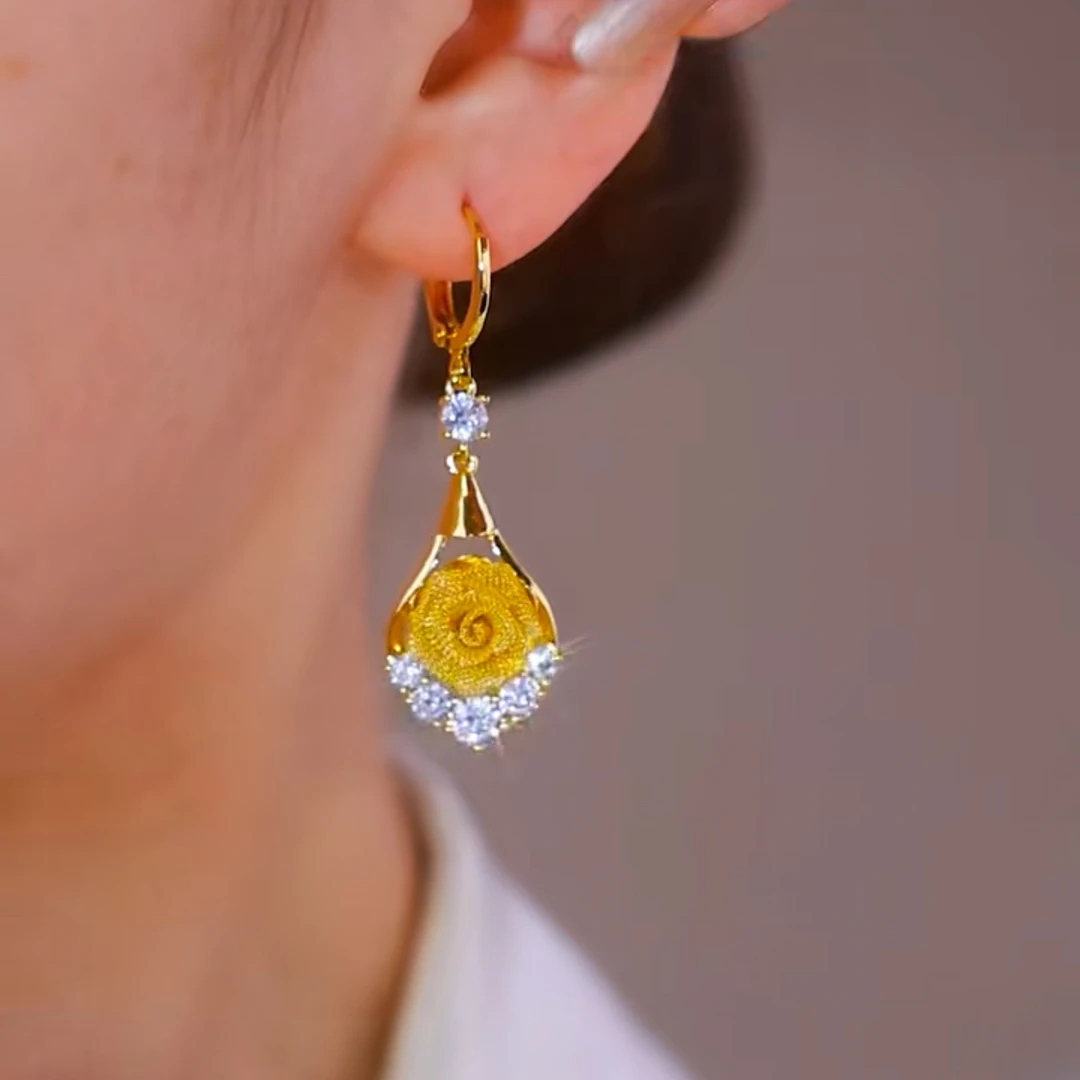 铜合金合成锆石耳饰 【玫瑰花园】玫瑰花时尚轻奢气质简约满钻耳环