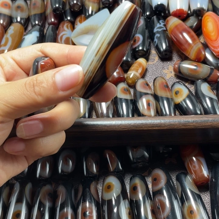 合金颈饰玛瑙/玉髓