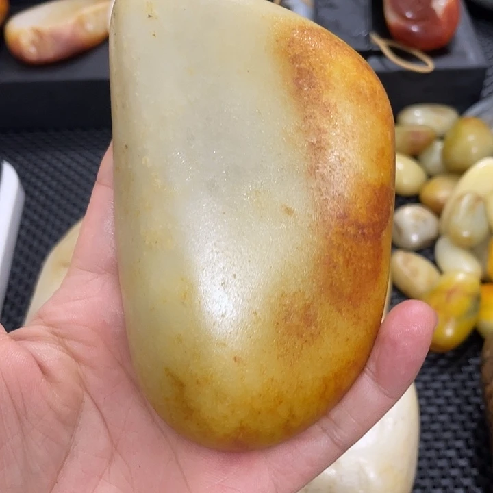 和田玉（糖玉）未镶嵌挂件