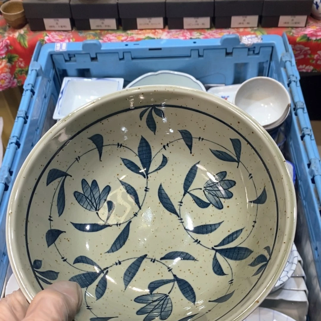 瓷片骄****p提哈哈哈哈哈哈