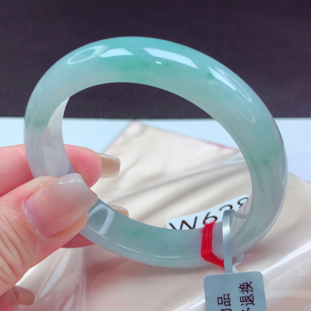 翡翠手镯未镶嵌手镯88