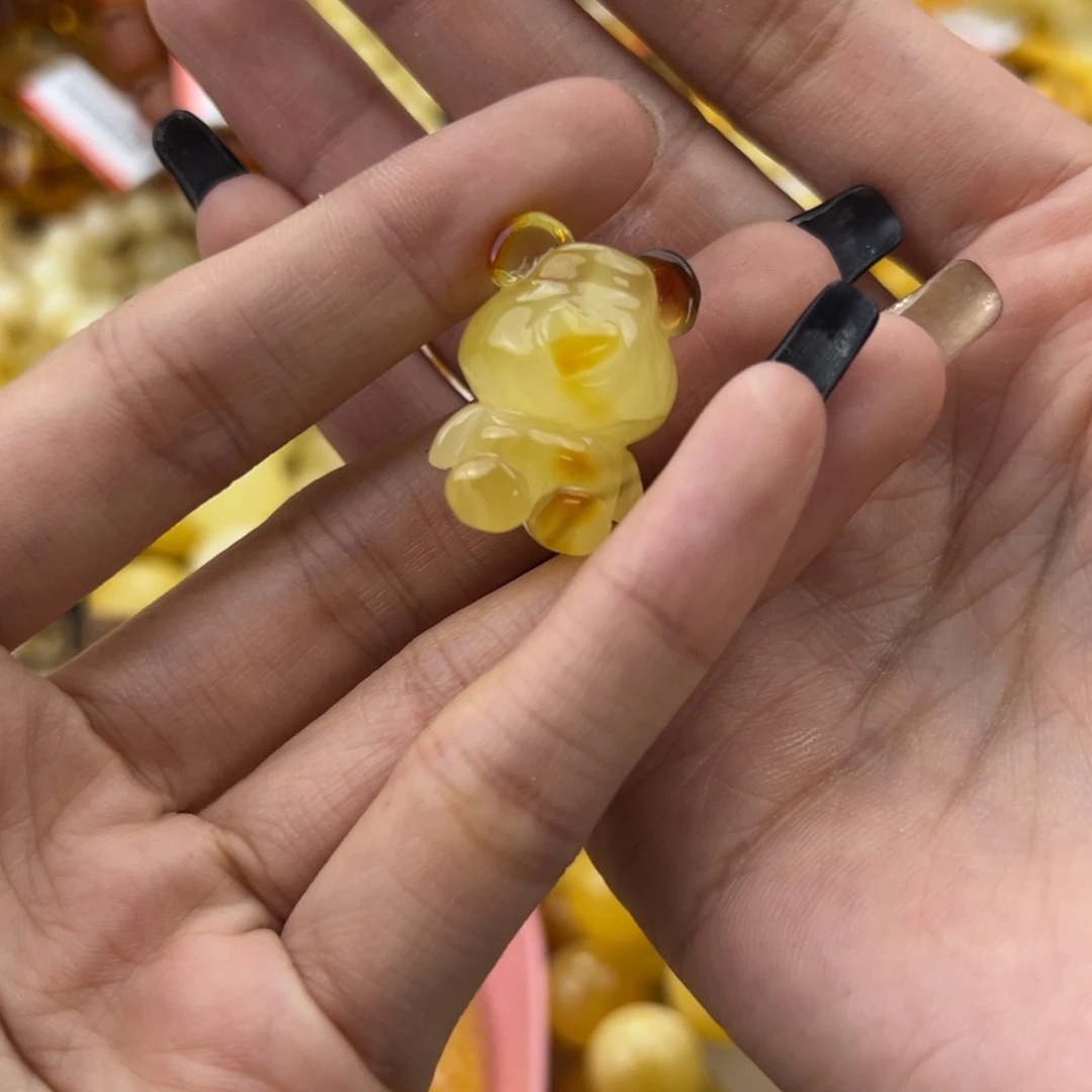 琥珀珠宝奇石未镶嵌