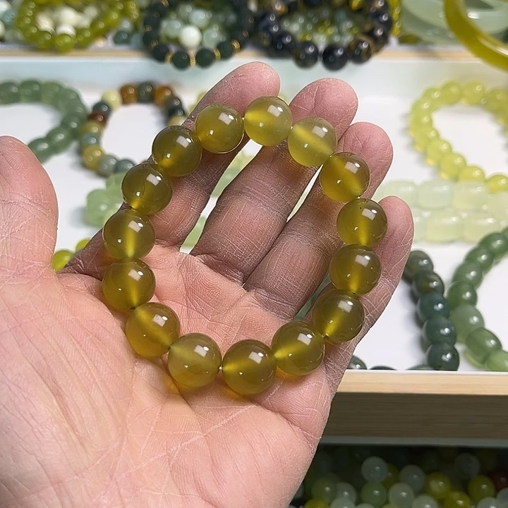 合金蛇纹石玉颈饰