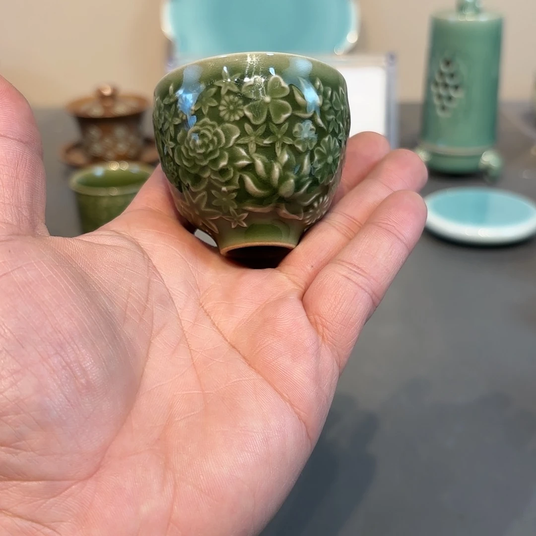 瓷片龙泉青瓷福利青瓷