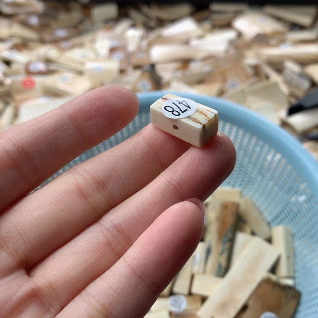 泥塑不打孔联系客服