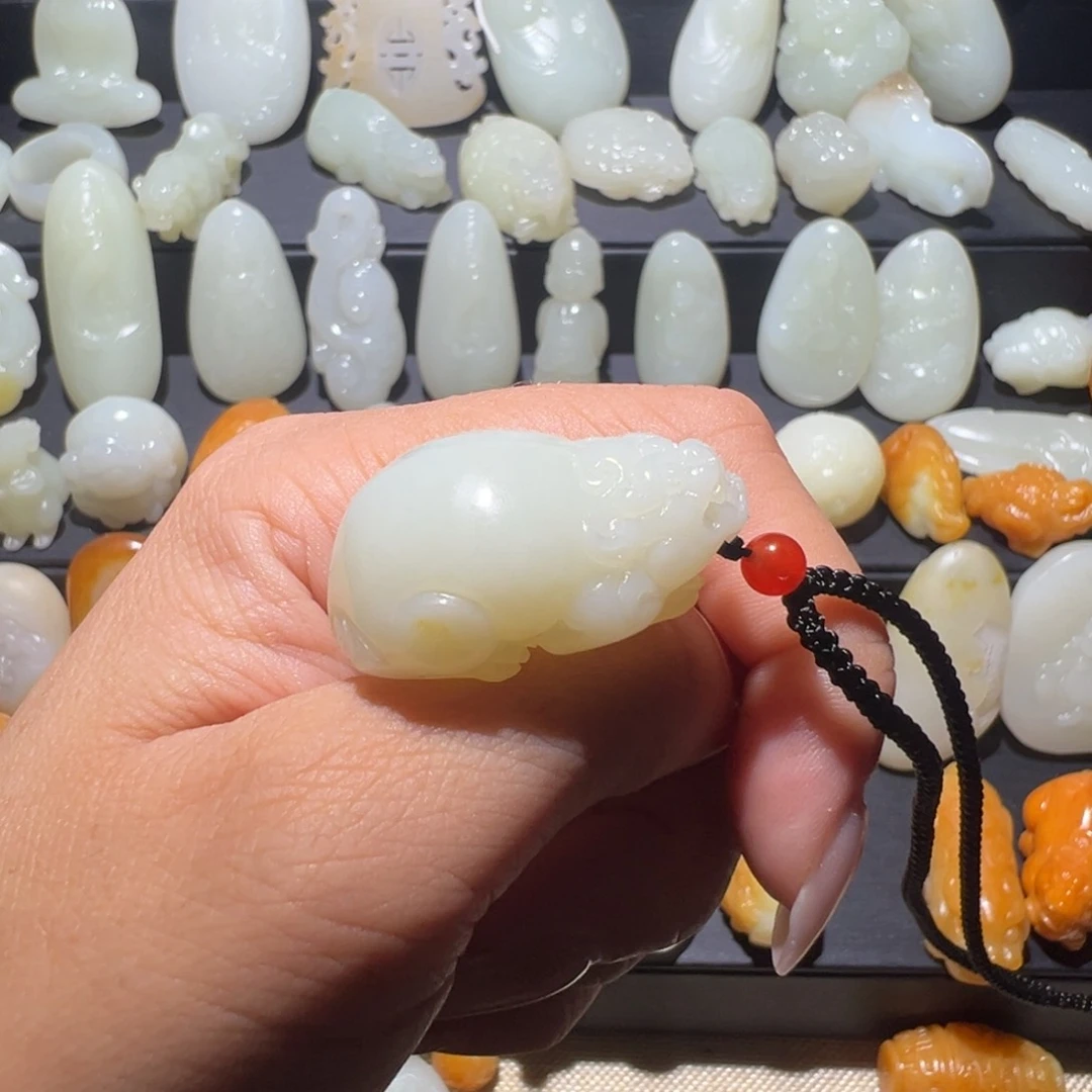 颈饰未镶嵌和田玉艾*丝