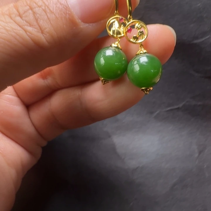 和田玉（碧玉）18K金镶嵌耳饰