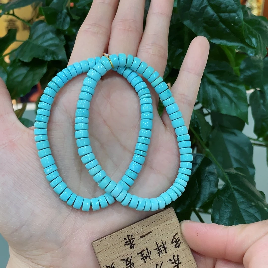 绿松石颈饰未镶嵌