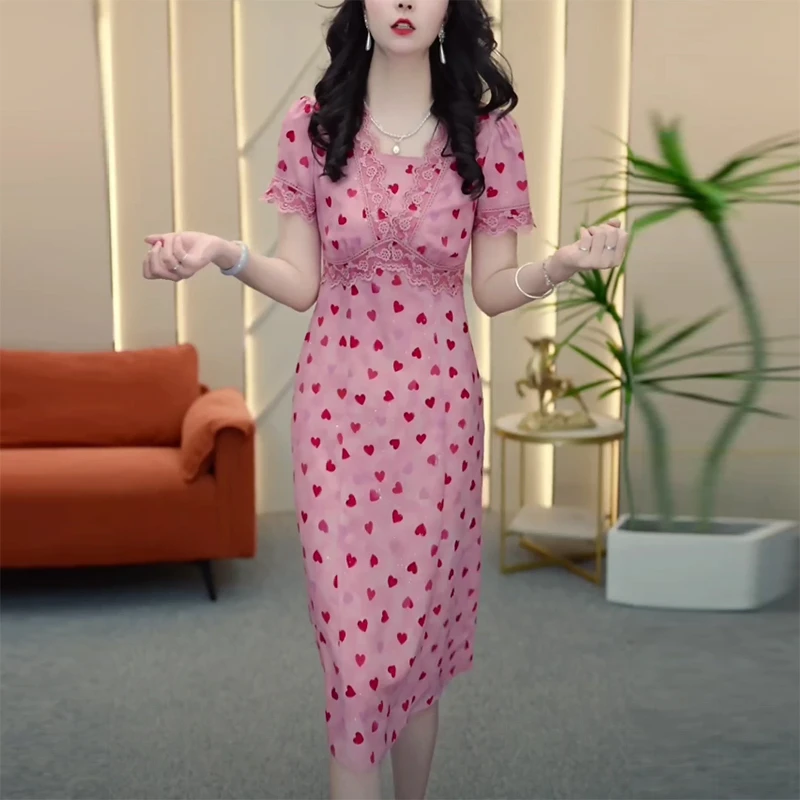 夏季新款时尚气质大气减龄显瘦修身收腰妈妈装女人味轻熟风连衣裙