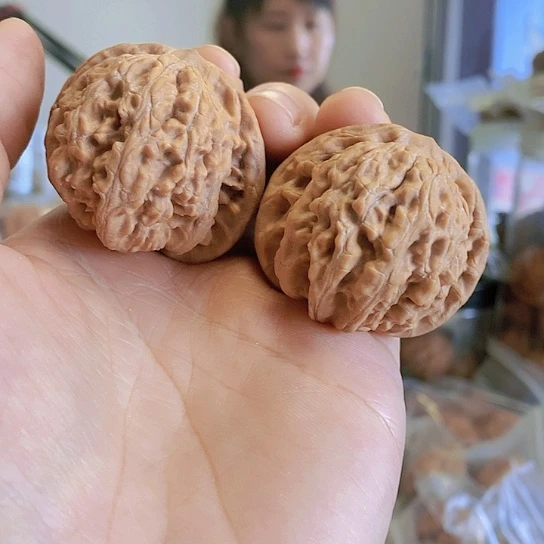 【闪购商品】把件文玩核桃42霞云岭