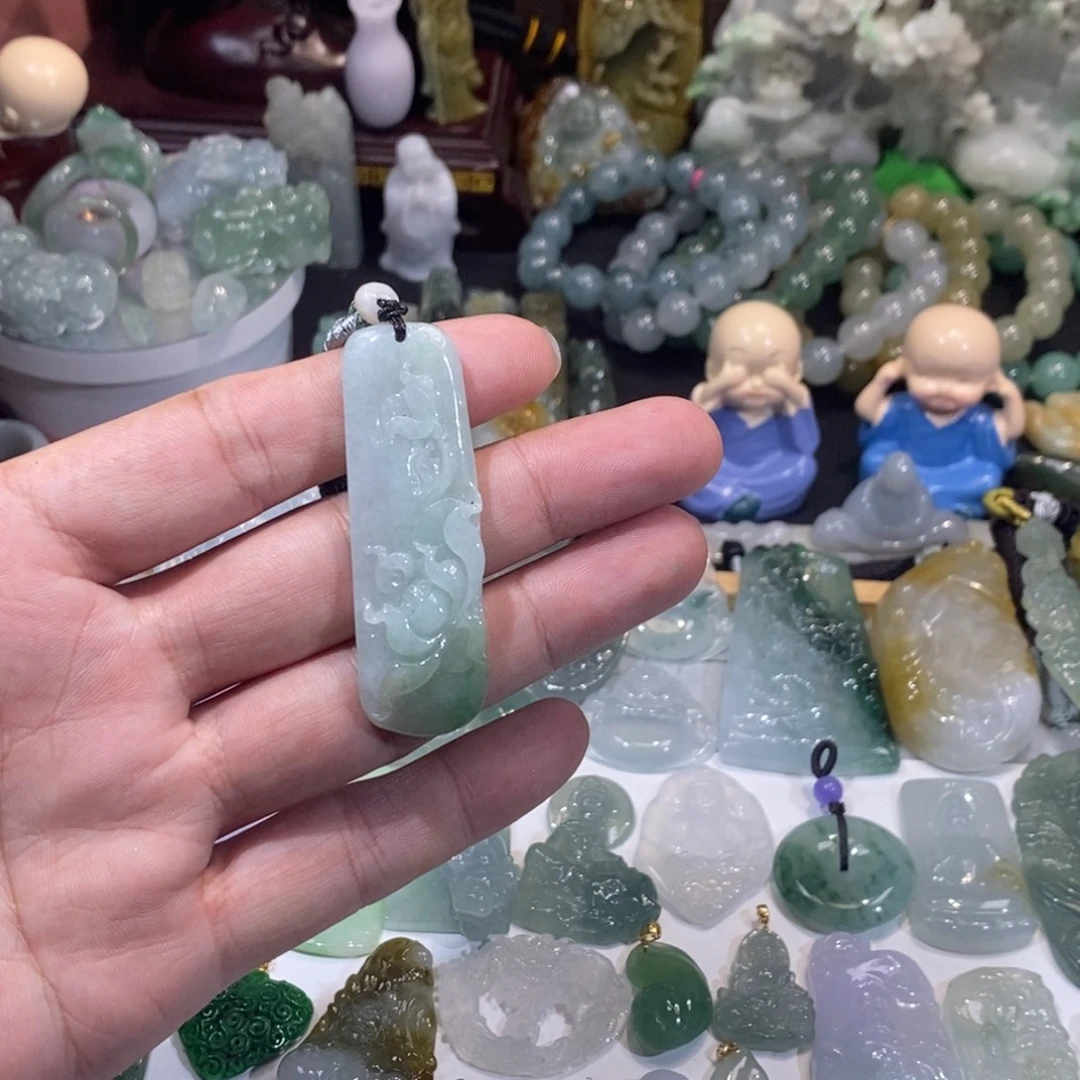 翡翠未镶嵌吊坠(不含链)莲花