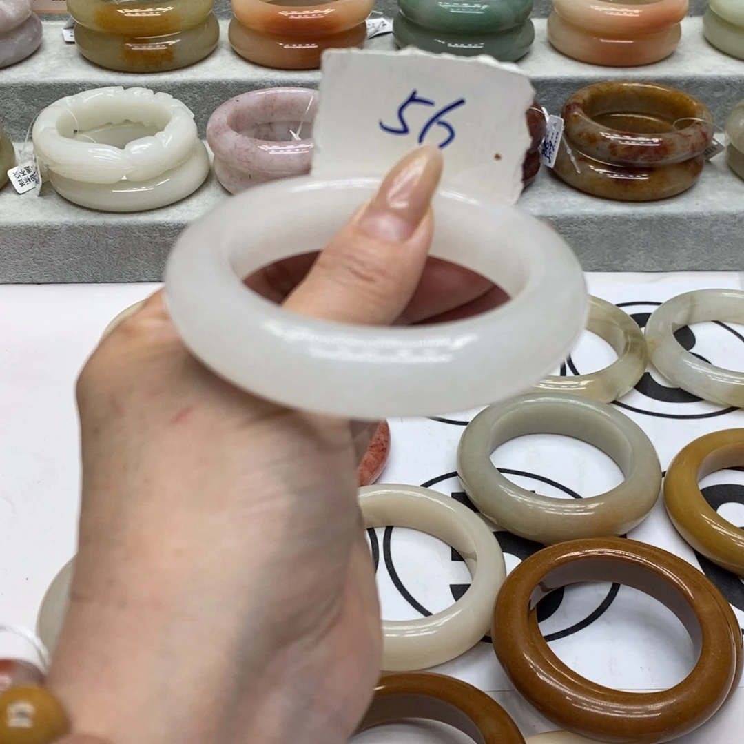 石英质玉未镶嵌手镯