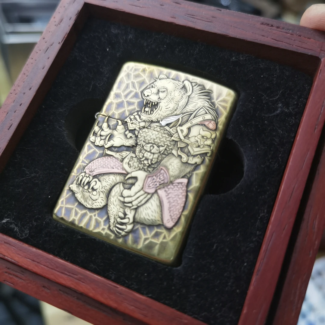 Zippo打火机蝎子铜盔甲镶嵌紫铜暴力熊大黑熊73DY9904FD