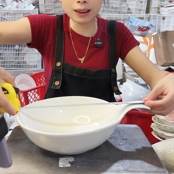 盘微瑕产品介意勿拍………新款乒乓球拍盘一个