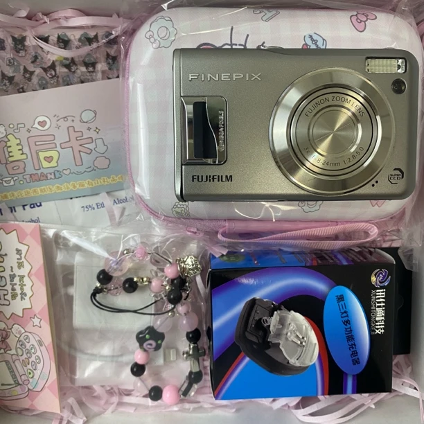 9新 Fujifilm/富士 富士f31 630万像素3倍变焦 中文自备xd卡