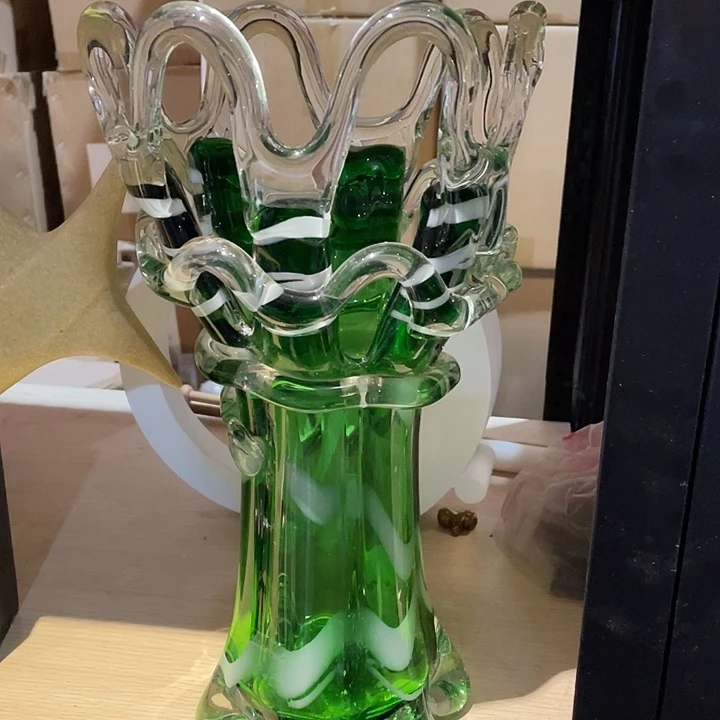 陶瓷花瓶部分（微瑕）