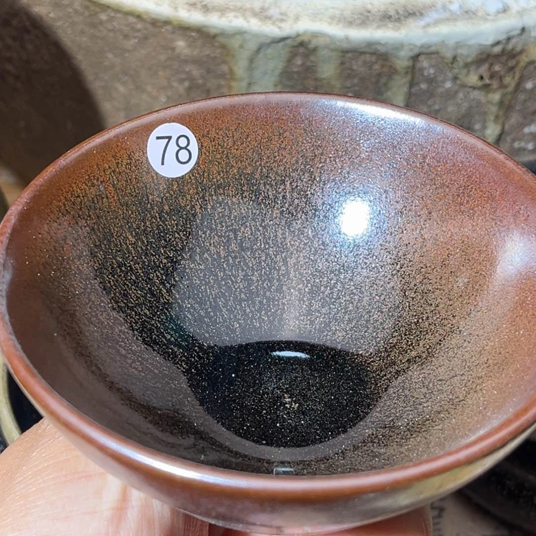 茶盏义兴龙窑坚持真柴烧