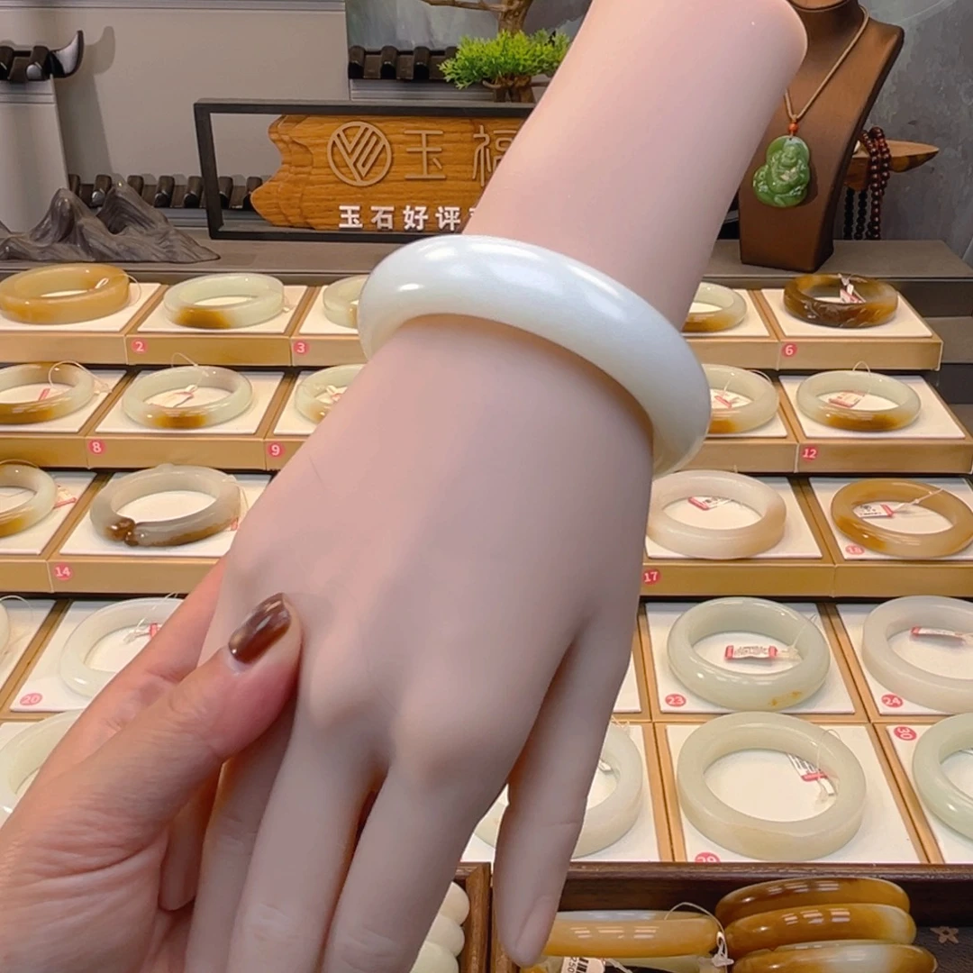 和田玉未镶嵌手镯13